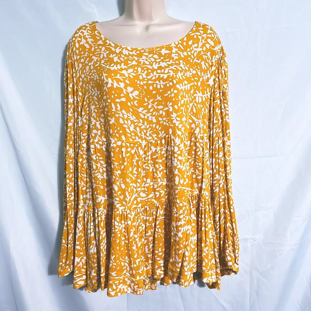 Time and Tru Cute Mustard Yellow Top Size XL